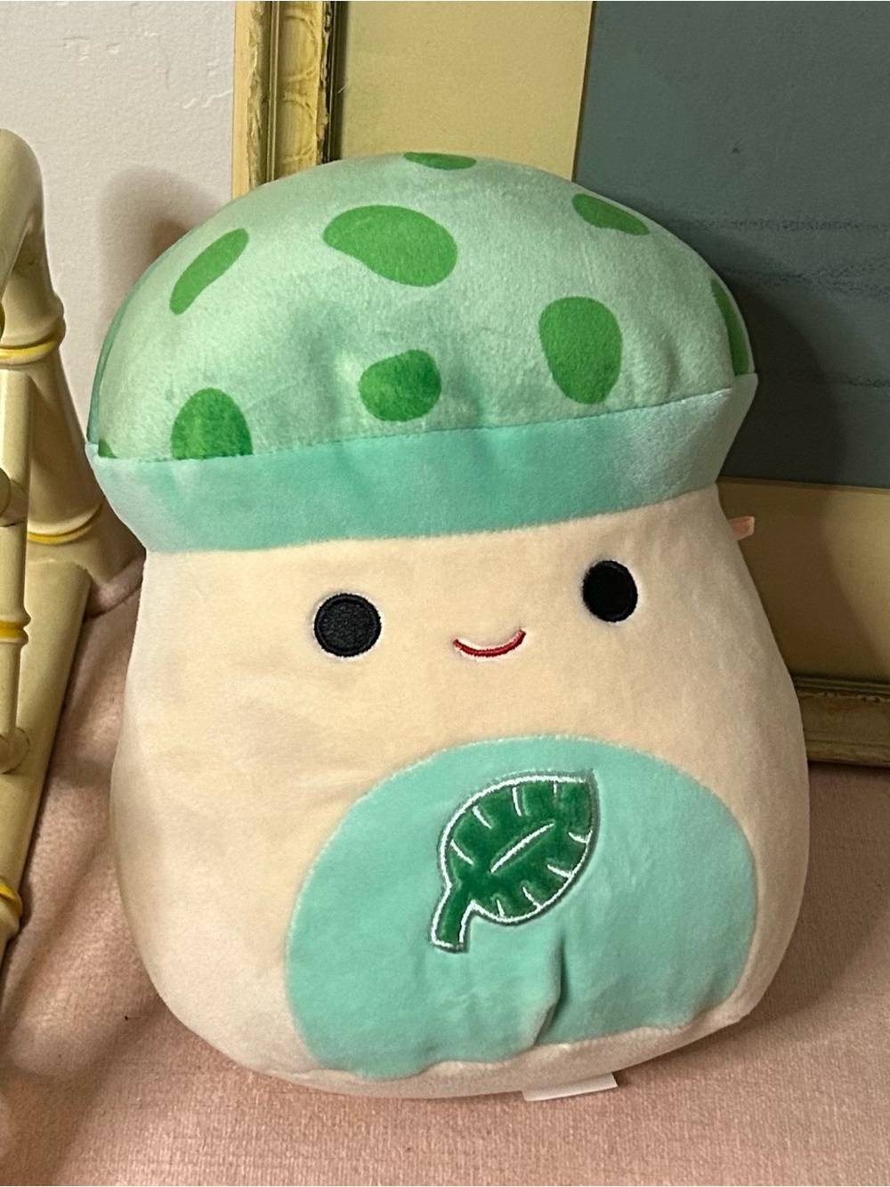8" Sydney the Mint Green Leaf Mushroom Squishmallow Plush Hot Topic Exclusive
